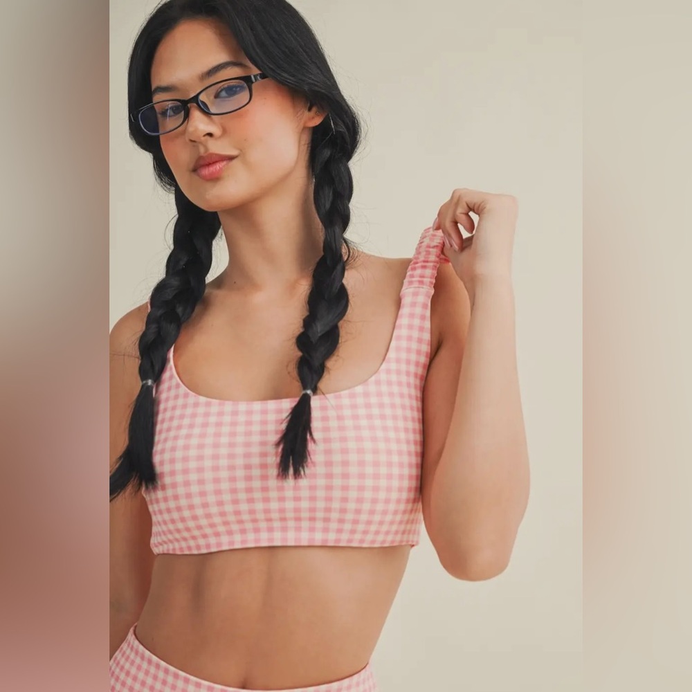🆕🤍PINKY GINGHAM BRA TOP